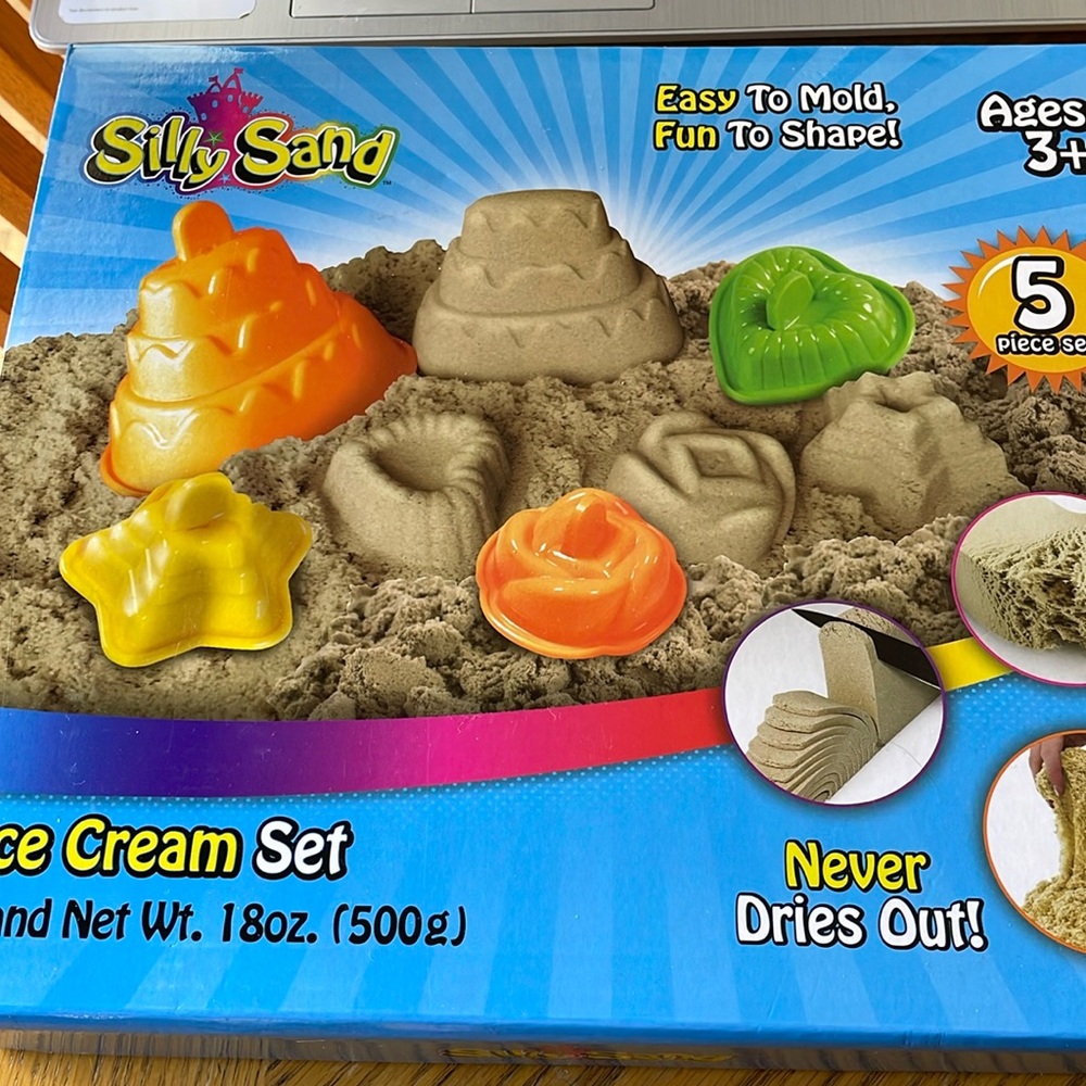 Silly Sand Ice Cream Set Sand Net Weight 18oz 5 Piece Set Never Dries Out - Picture 2 of 6